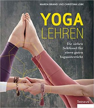 Christina-lobe-maren-brand-yoga-lehren-yogalehrer-buch
